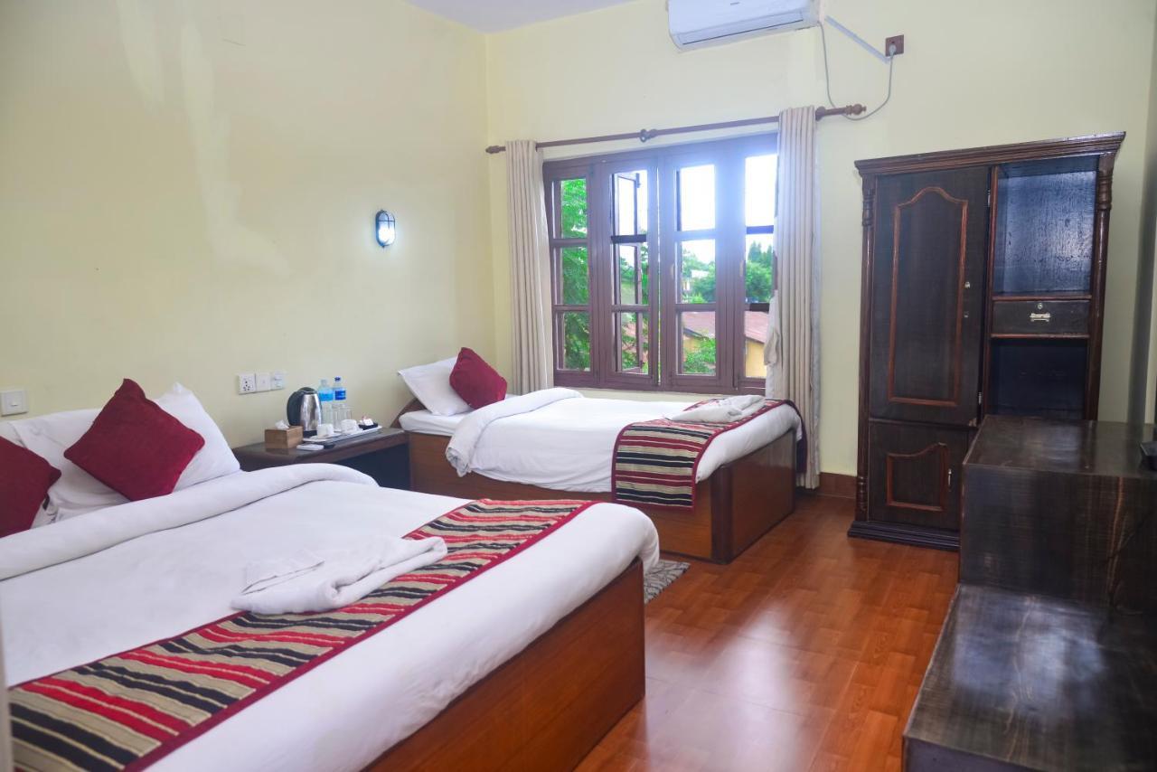 Unique Wild Resort Sauraha Zewnętrze zdjęcie