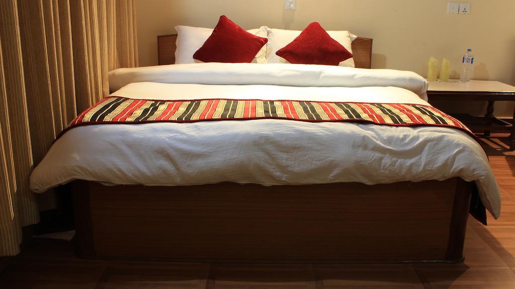 Unique Wild Resort Sauraha Zewnętrze zdjęcie