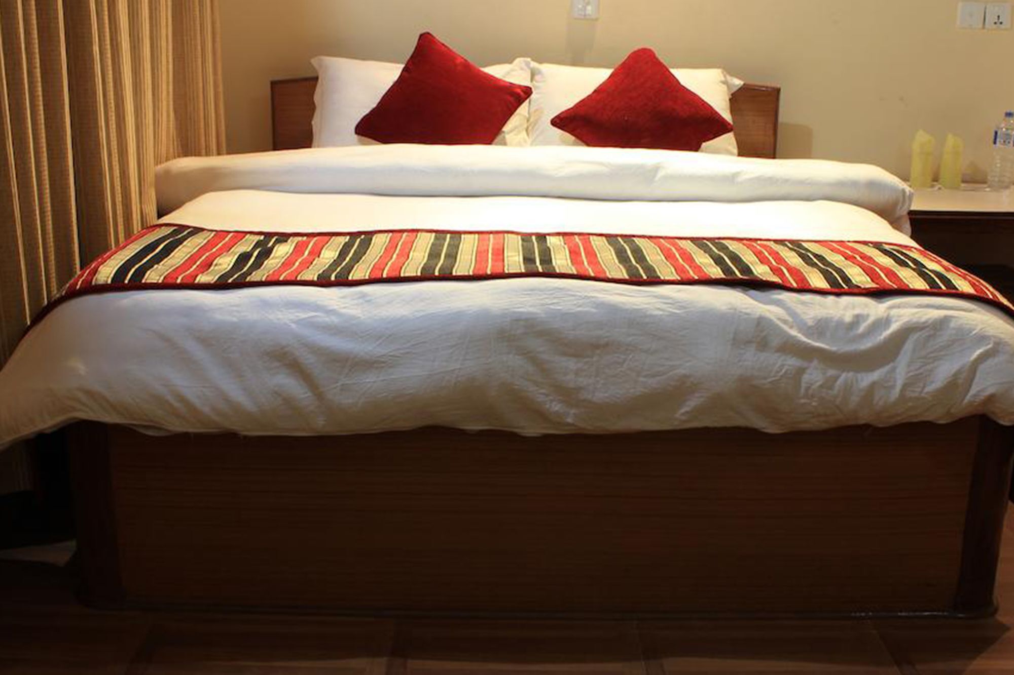 Unique Wild Resort Sauraha Zewnętrze zdjęcie